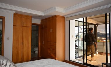 🏙️En Venta Penthouse Dúplex de 3 Dormitorios con Terraza y Vista al Río Tomebamba - Paseo 3 de Noviembre / Zona Rosa