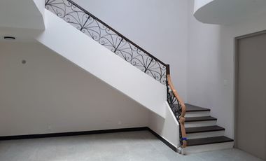 Casa en Renta con Uso de Suelo Oficina, Benito Juárez, Ciudad de México