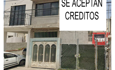 CASA EN VENTA  CON EXCELENTE EN UBUCACION, CUAUTITLAN IZCALLI PARQUES	EDO. MEX	CUAUTITLAN IZCALLI	EDO. MEX	C.P.54720