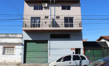 COMPLEJO 4 DUPLEX Y GALPÓN DE 200m² - HURLINGHAM