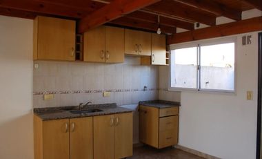 COMPLEJO 4 DUPLEX Y GALPÓN DE 200m² - HURLINGHAM