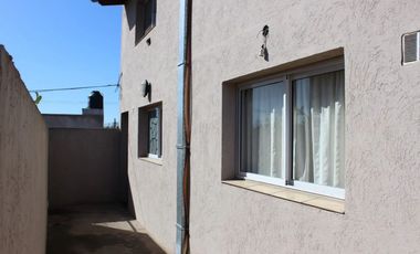COMPLEJO 4 DUPLEX Y GALPÓN DE 200m² - HURLINGHAM