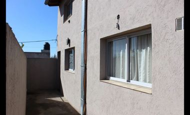 COMPLEJO 4 DUPLEX Y GALPÓN DE 200m² - HURLINGHAM