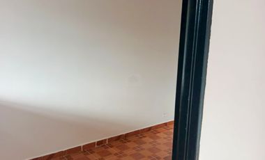 SE VENDE CASA DE TRES PLANTAS INDEPENDIENTES  EN SAMARIA 1