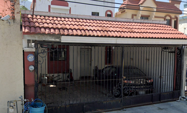 BONITA CASA CERCA DEL ESTADIO BBVA