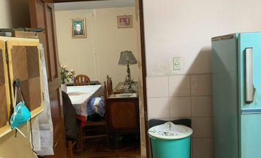 VENTA DE CASA EN URB. PANAMERICANA NORTE. 434 M2. 3 PISOS MAS AZOTEA. A UNA CUADRA DE LA AUTOPISTA PANAMERICANA NORTE.