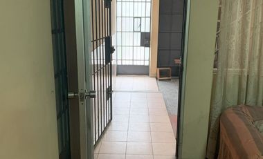 VENTA DE CASA EN URB. PANAMERICANA NORTE. 434 M2. 3 PISOS MAS AZOTEA. A UNA CUADRA DE LA AUTOPISTA PANAMERICANA NORTE.