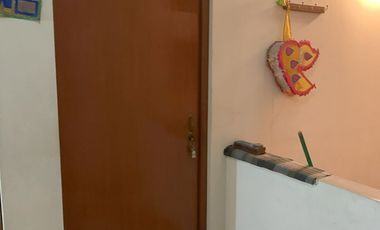 VENTA DE CASA EN URB. PANAMERICANA NORTE. 434 M2. 3 PISOS MAS AZOTEA. A UNA CUADRA DE LA AUTOPISTA PANAMERICANA NORTE.