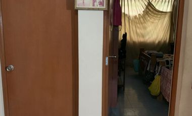 VENTA DE CASA EN URB. PANAMERICANA NORTE. 434 M2. 3 PISOS MAS AZOTEA. A UNA CUADRA DE LA AUTOPISTA PANAMERICANA NORTE.