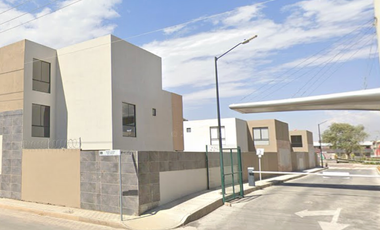 CASA EN VENTA EN RESIDENCIAL IZTAC CHALCO EDO MEX