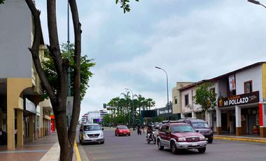Local comercial en la Av 25 de junio y 23 de abril