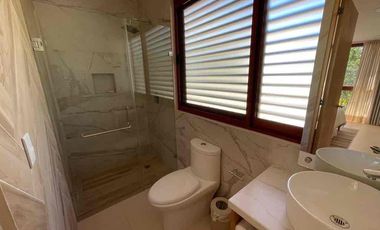 Venta de casa en senderos!