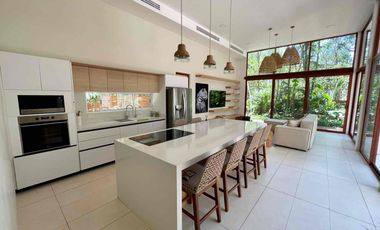 Venta de casa en senderos!