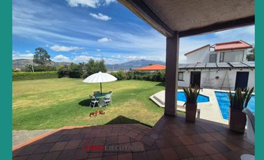 DE VENTA QUINTA EN PIFO.