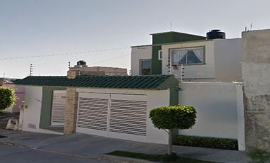 EXCELENTE CASA CON GRAN UBICACION Y GRAN PLUSVALIA AL ADQUIRIRLA MEDIANTE REMATE BANCARIO APROVECHA!!!