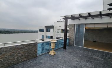 ALQUILER LUJOSO PENTHOUSE EN RIVER TOWERS, PRIMEROS KMS VIA A SAMBORONDON
