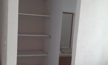 RENTA DE CASA EN PALMARES, CERCA DEL FRAY JUNIPERO Y PASEO DE LA REPUBLICA