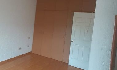 RENTA DE CASA EN PALMARES, CERCA DEL FRAY JUNIPERO Y PASEO DE LA REPUBLICA