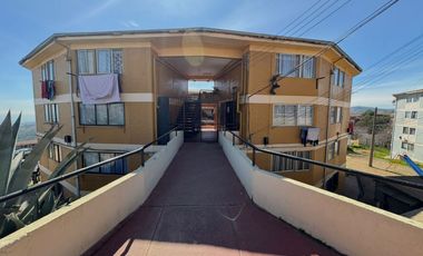 Miraflore Alto, con patio y estacionamiento