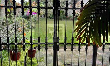 Casa Colonial en Venta en el corazón del centro de Coatepec