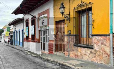 Casa Colonial en Venta en el corazón del centro de Coatepec