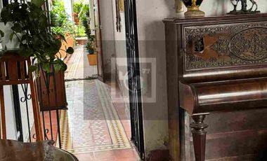 Casa Colonial en Venta en el corazón del centro de Coatepec