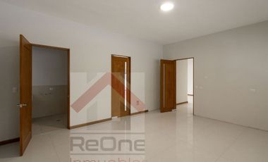 VENTA CASA NUEVA con ALBERCA en LA JOYA PRIVADA RESIDENCIAL Carretera Nacional Monterrey