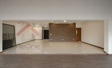 VENTA CASA NUEVA con ALBERCA en LA JOYA PRIVADA RESIDENCIAL Carretera Nacional Monterrey