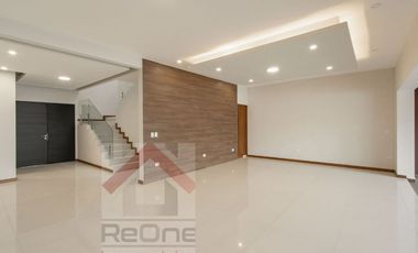 VENTA CASA NUEVA con ALBERCA en LA JOYA PRIVADA RESIDENCIAL Carretera Nacional Monterrey