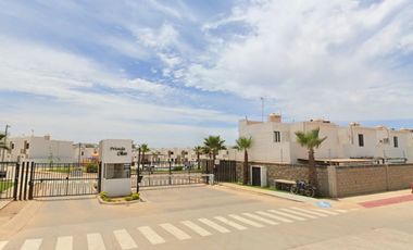 CASA EN VENTA EN PRIVADA OLIVO CERCA DE CENTRO COMERCIAL ACAYA MAZATLÁN