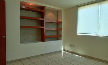 CASA EN VENTA LAS VIANDAS METEPEC TRES RECAMARAS Y 4 ESTACIONAMIENTOS