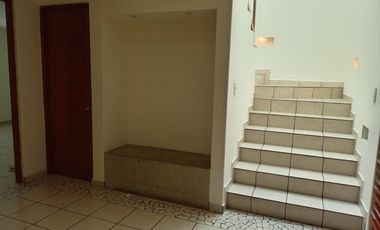 CASA EN VENTA LAS VIANDAS METEPEC TRES RECAMARAS Y 4 ESTACIONAMIENTOS