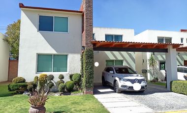 CASA EN VENTA LAS VIANDAS METEPEC TRES RECAMARAS Y 4 ESTACIONAMIENTOS