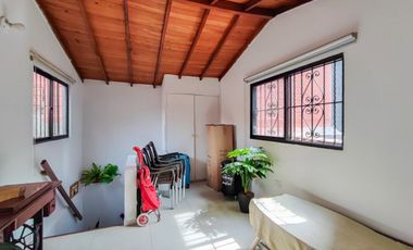 VENDO CASA EN ENVIGADO POR LA PALOMA