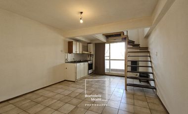 VENTA | Dúplex 1 Dormitorio, 1° piso por escalera | Viamonte 56