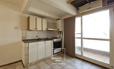 VENTA | Dúplex 1 Dormitorio, 1° piso por escalera | Viamonte 56