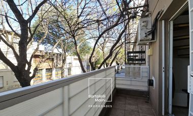VENTA | Dúplex 1 Dormitorio, 1° piso por escalera | Viamonte 56