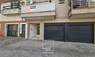 VENTA | Dúplex 1 Dormitorio, 1° piso por escalera | Viamonte 56