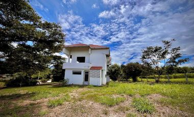 CASA CAMPESTRE EN VENTA CONDOMINIO CAMPESTRE LAS PIRAMIDES CHINAUTA CUNDINAMARCA