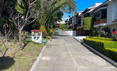 VENTA EXCELENTE CASA EN CONDOMINIO EN AV. CENTENARIO, COL. SANTA LUCÍA