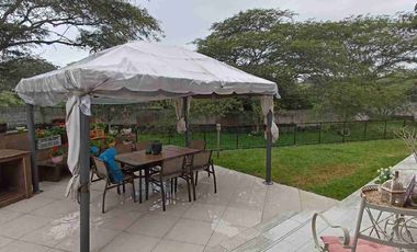 Casa en venta, sector Nayon
