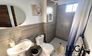 Casa 3 dormitorios amoblada en renta en urbanización privada cerca al Aeropuerto, Manta