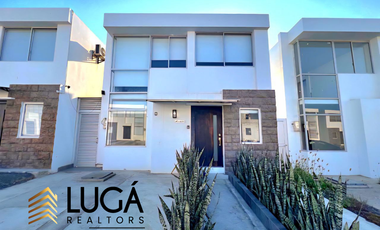 Casa 3 dormitorios amoblada en renta en urbanización privada cerca al Aeropuerto, Manta