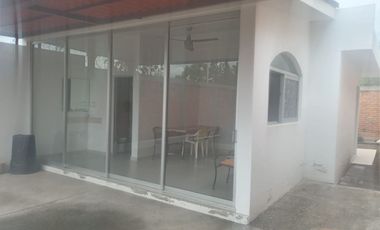 Casa en venta Ahualulco, dentro de fraccionamiento 		$950,000