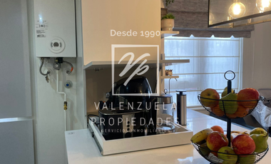Moderno y Renovado con 3 dormitorios y 2 baños. Condominio Alta Vista