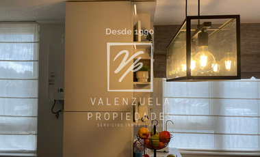 Moderno y Renovado con 3 dormitorios y 2 baños. Condominio Alta Vista