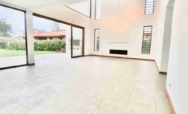 Casa en venta o renta, sector Churoloma en Tumbaco