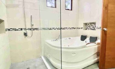 Casa en venta o renta, sector Churoloma en Tumbaco