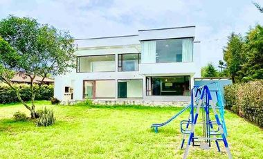 Casa en venta o renta, sector Churoloma en Tumbaco