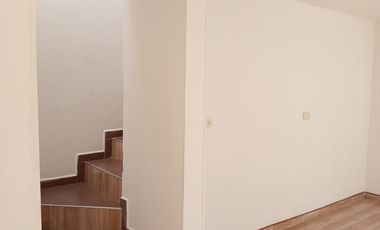 VENTA CASA DOS PLANTAS Y LOCAL CIUDADELA DE LAS FLORES - JAMUNIDI